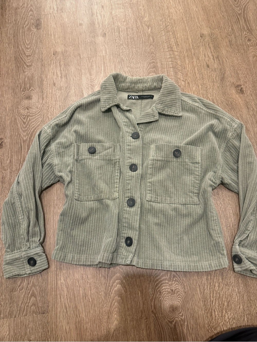 Zara Olive Green Corduroy Button-Up Jacket lightweight and oversized fit